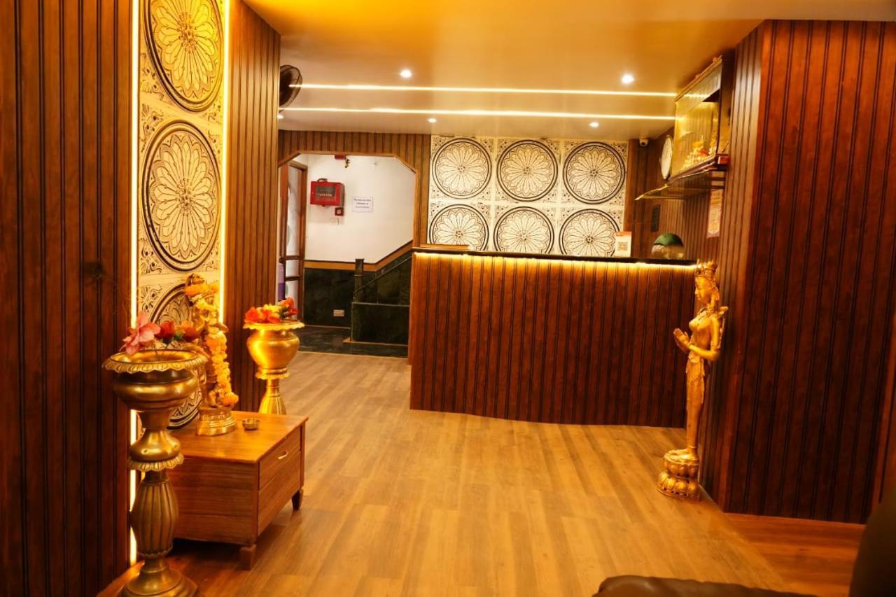 Hotel Padma Krishna Pune Zewnętrze zdjęcie